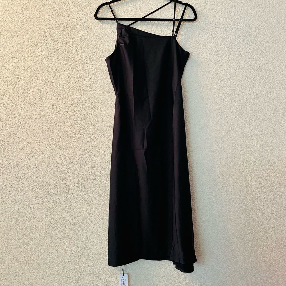 Strappy Solid Maxi Dress (large)